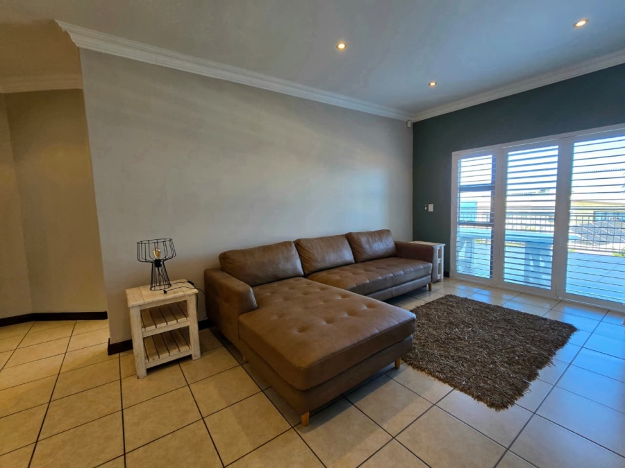 To Let 3 Bedroom Property for Rent in Herolds Bay Western Cape
